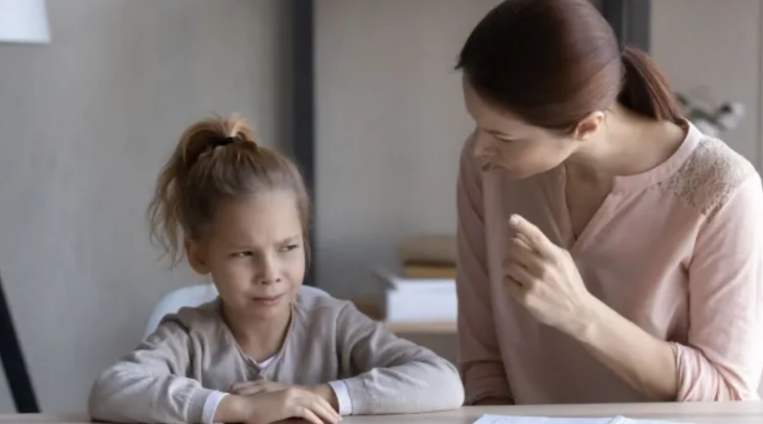 Comment savoir si je suis trop dur avec mes enfants ?
